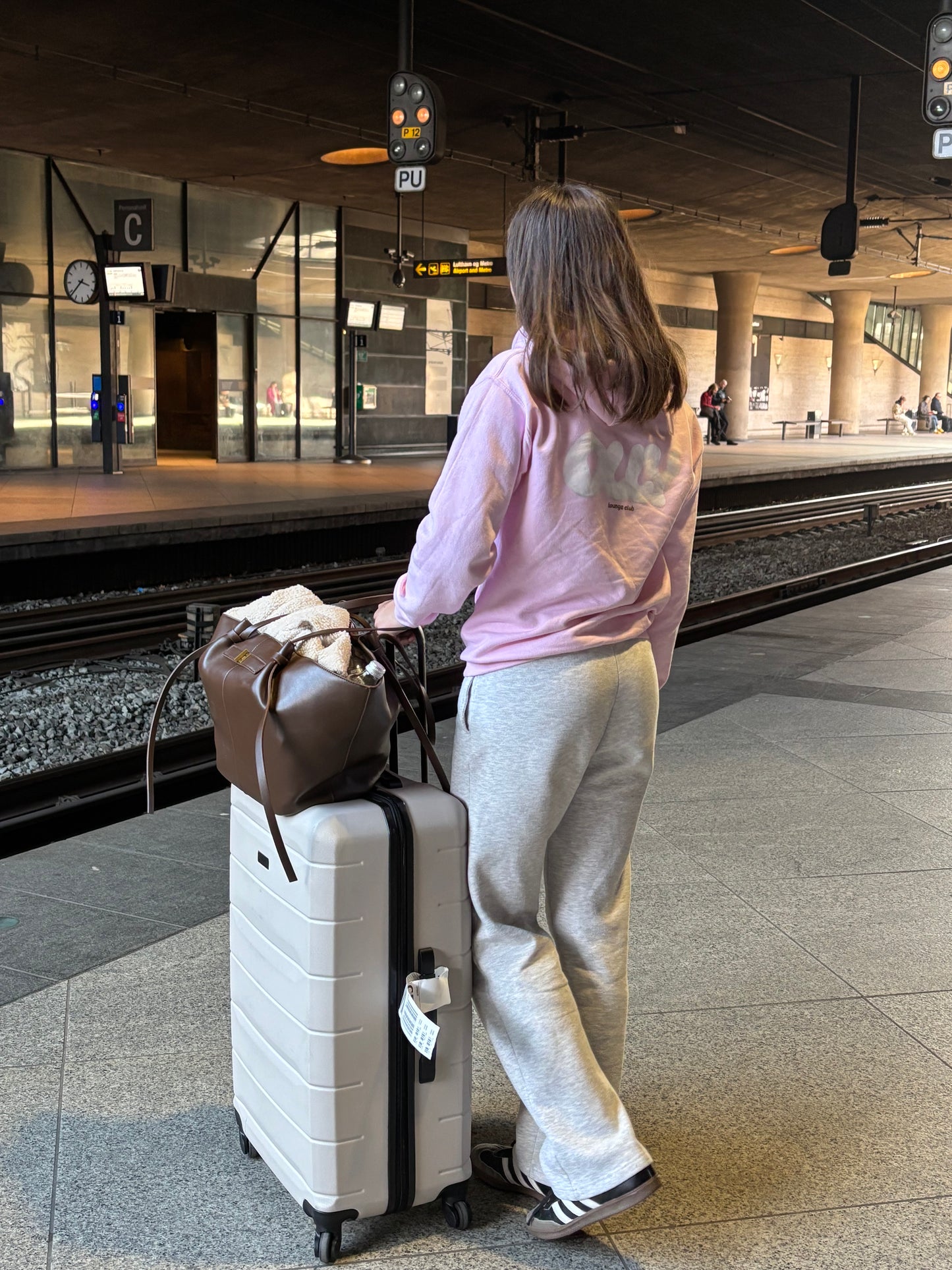 Lounge club pink hoodie